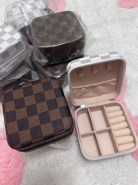 Checkered jewelry case